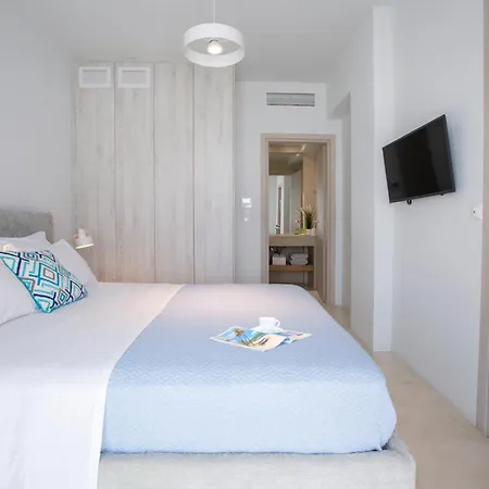 Kenza Вилла Лигия